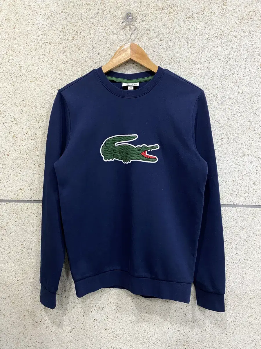 lacoste sweatshirt big logo